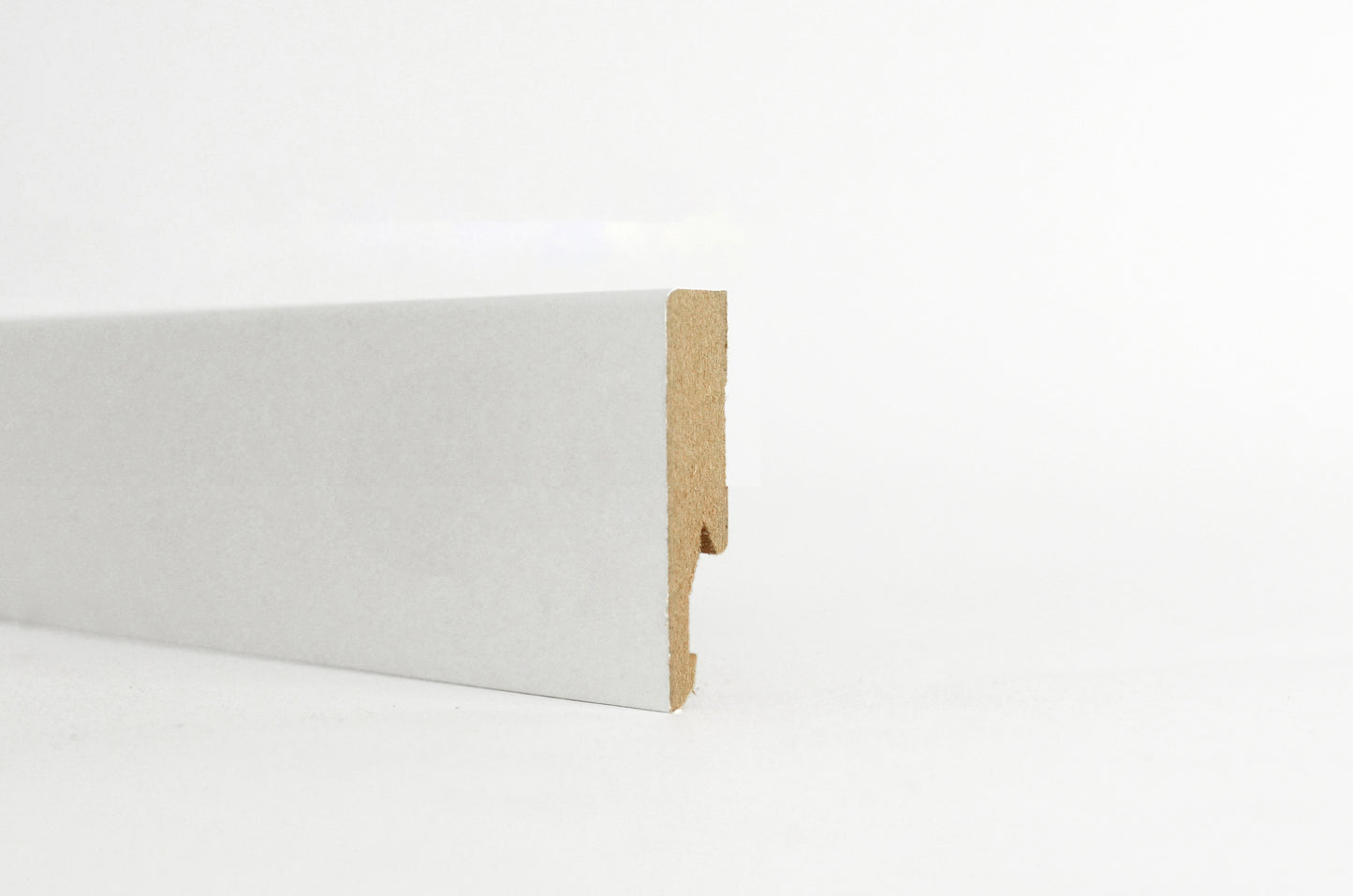 Q.TA'. 10 BATTISCOPA 60X14 MM MDF 240 CM BIANCO